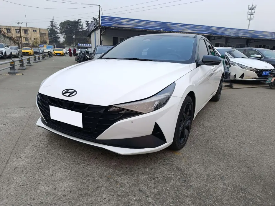 Elantra 2022 1.5L CVT LUX Black Knight Limited Edition