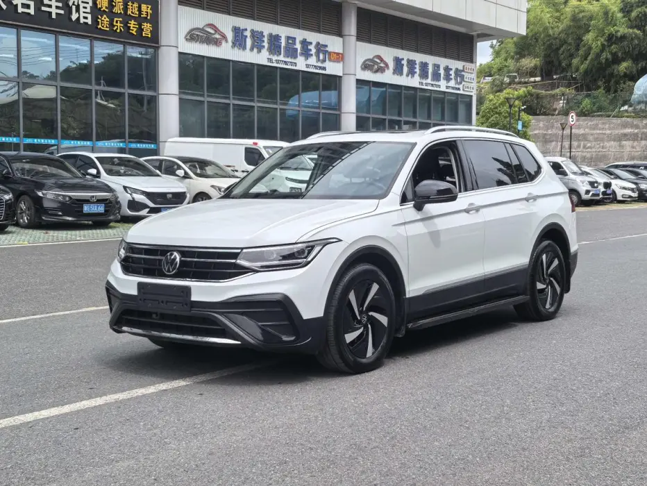 Tiguan L 2024 Outstanding Model 300TSI Two-wheel drive Dragon Edition