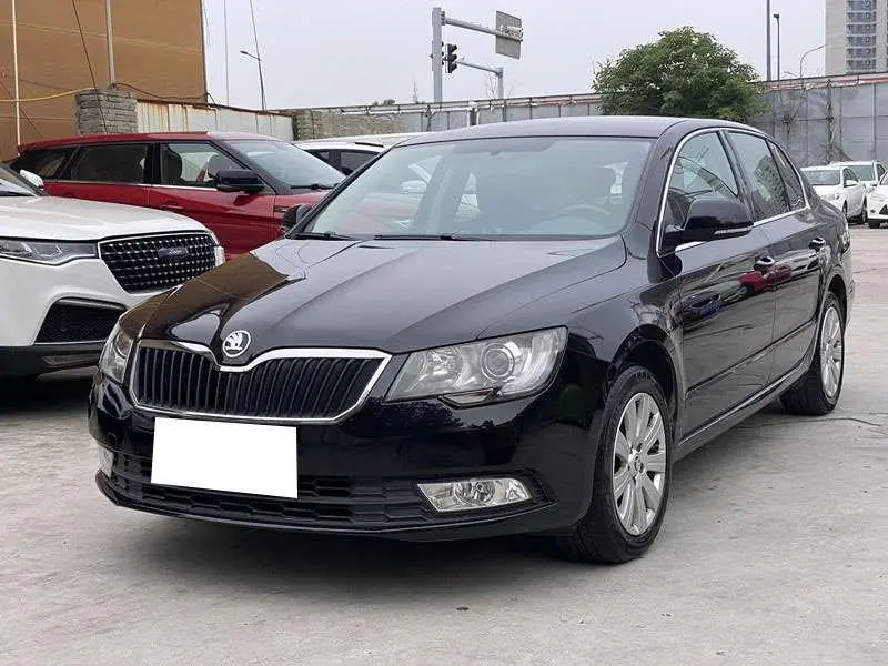 Superb 2013 1.4TSI DSG Gentleman Edition