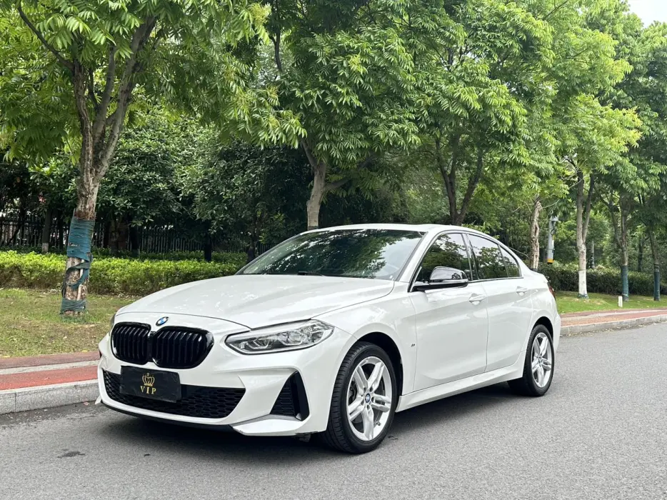 BMW 1 Series 2023 120i M Sports Night Edition
