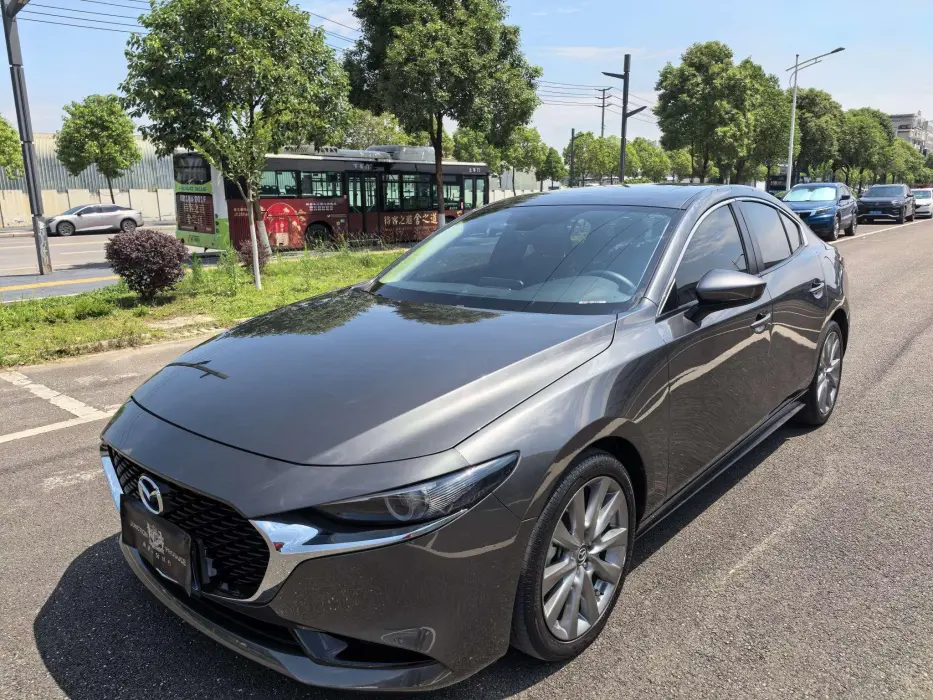 Mazda3 Angkesela 2021 2.0L automatic quality version