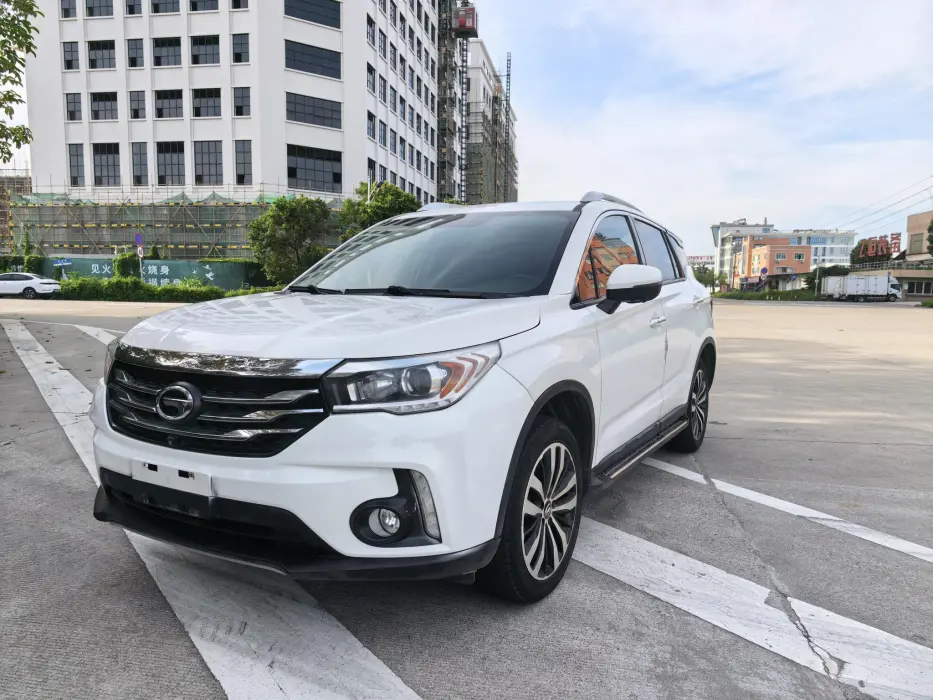 Trumpchi GS4 2017 235T automatic two-wheel drive luxury smart connected version
