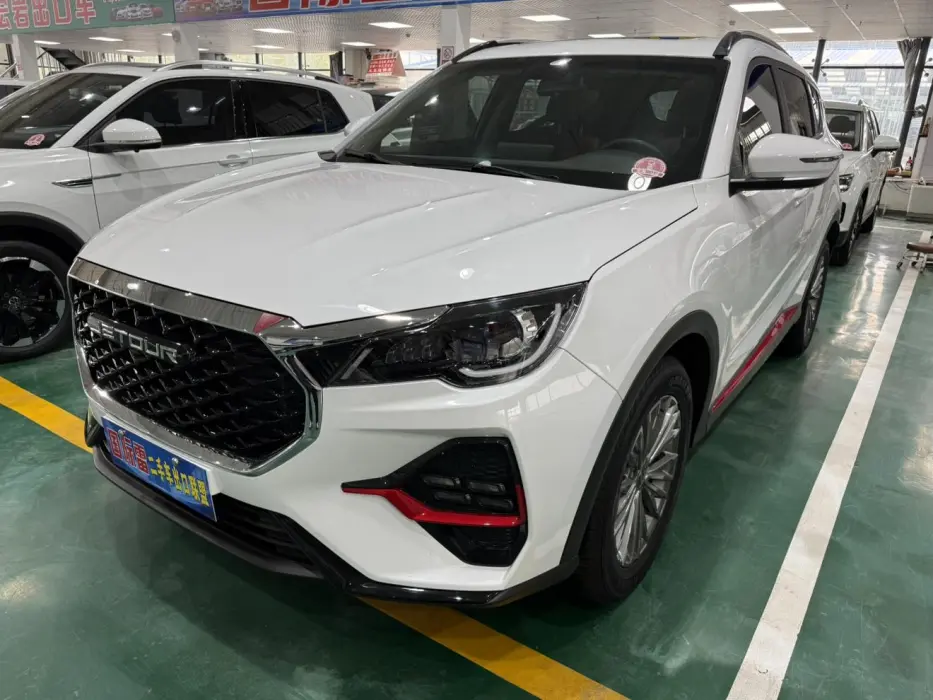 Jietu X70 2023 model 1.5T DCT surpasses PRO+ 5 seats