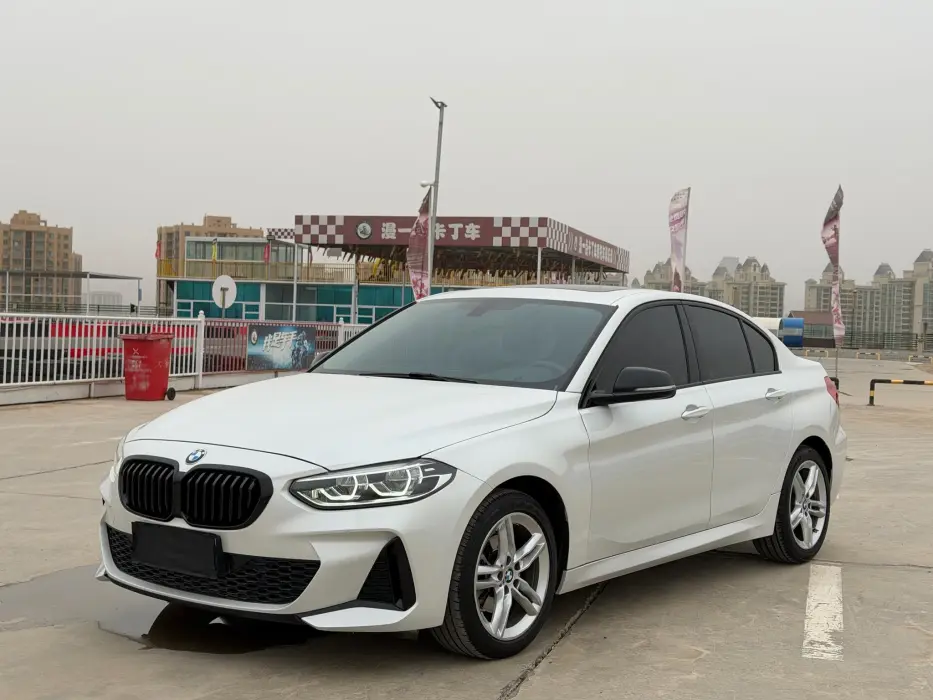 BMW 1 Series 2021 120i M Sports Night Edition