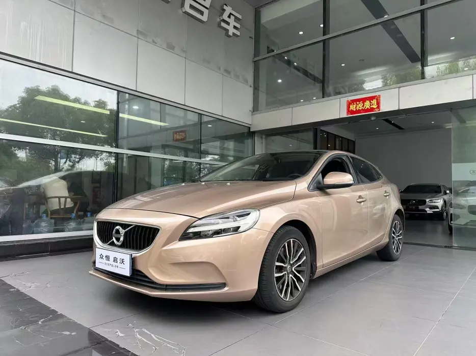 Volvo V40 2017 T3 Zhiyi Edition