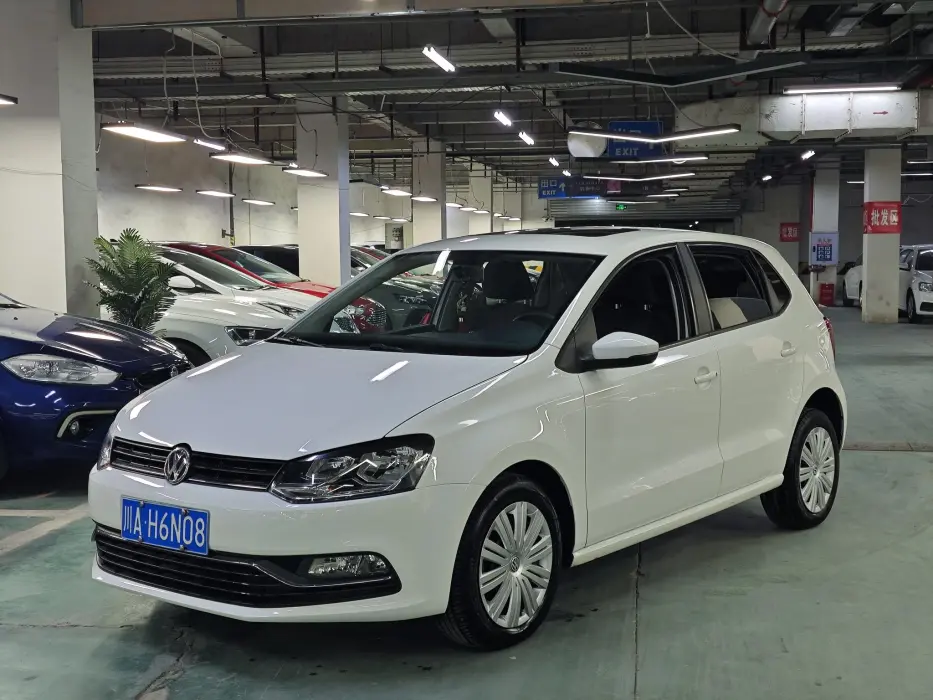 Polo 2016 1.6L manual comfort model