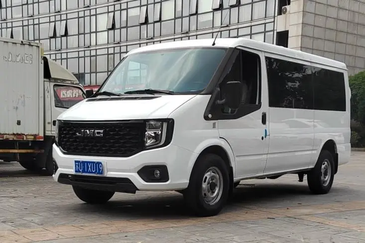 Fushun 2024 2.0T manual diesel mid-axle low-roof commercial multi-purpose passenger car 6 seats