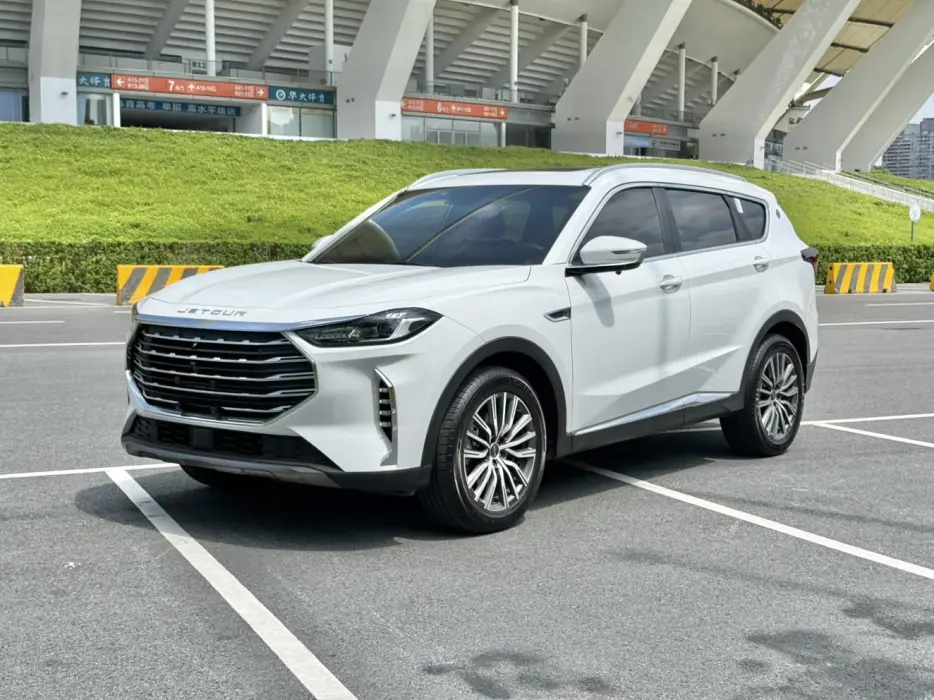 Jietu X70 PLUS 2024 Champion Edition 1.5T DCT Champion MAX 7 seats