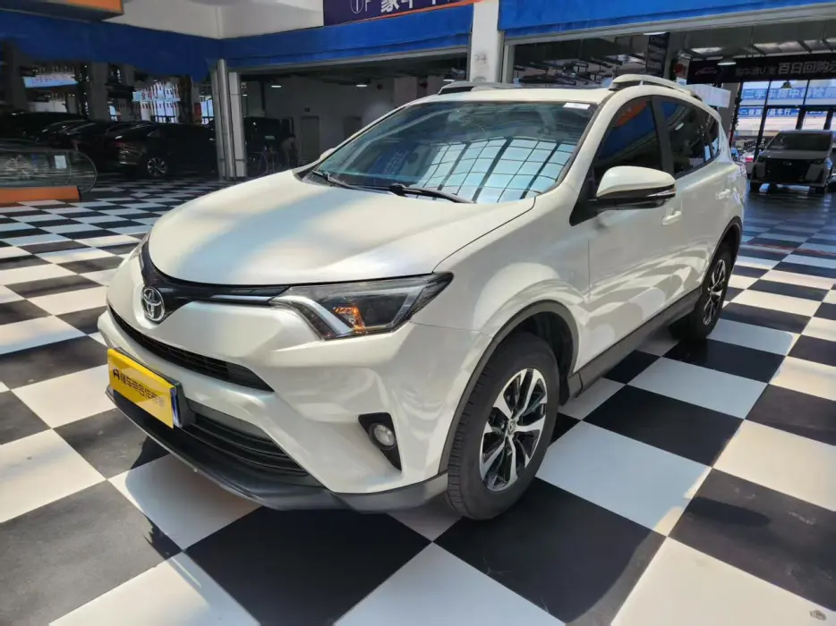 RAV4 Rongfang 2019 2.0L CVT two-wheel drive Pioneer Edition National V