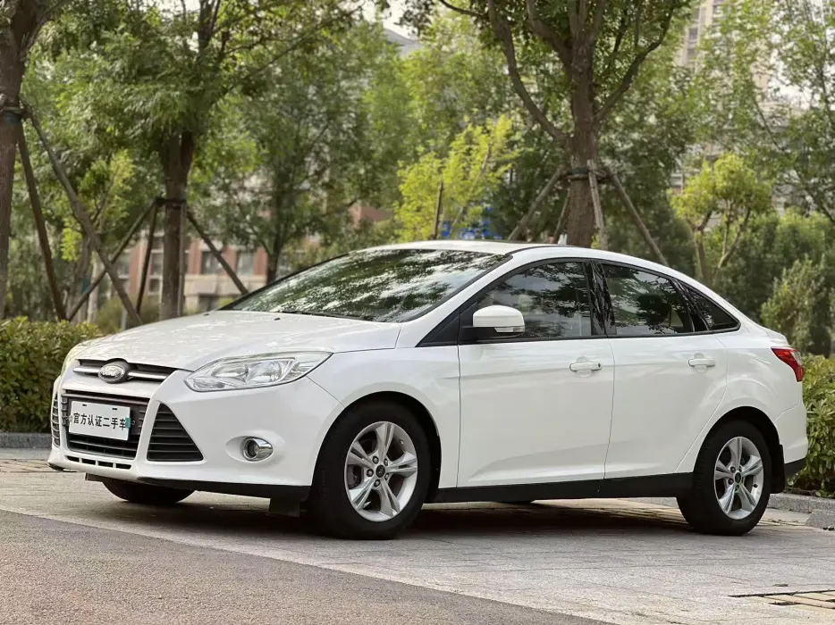 Focus 2012 sedan 1.6L automatic comfort type
