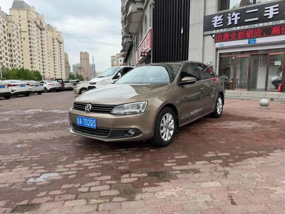 Sagitar 2012 1.6L automatic comfort model