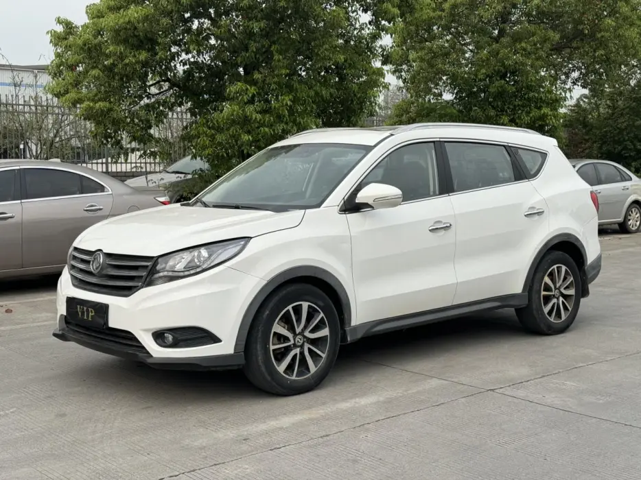 Fengguang 580 2017 1.5T manual luxury model