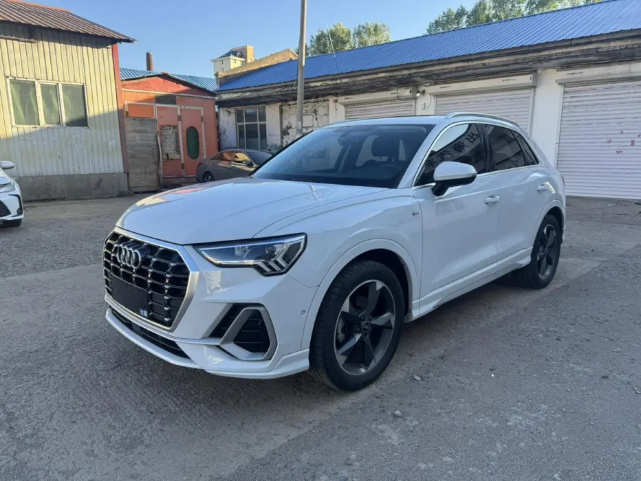Audi Q3 2023 35 TFSI Fashionable and Dynamic