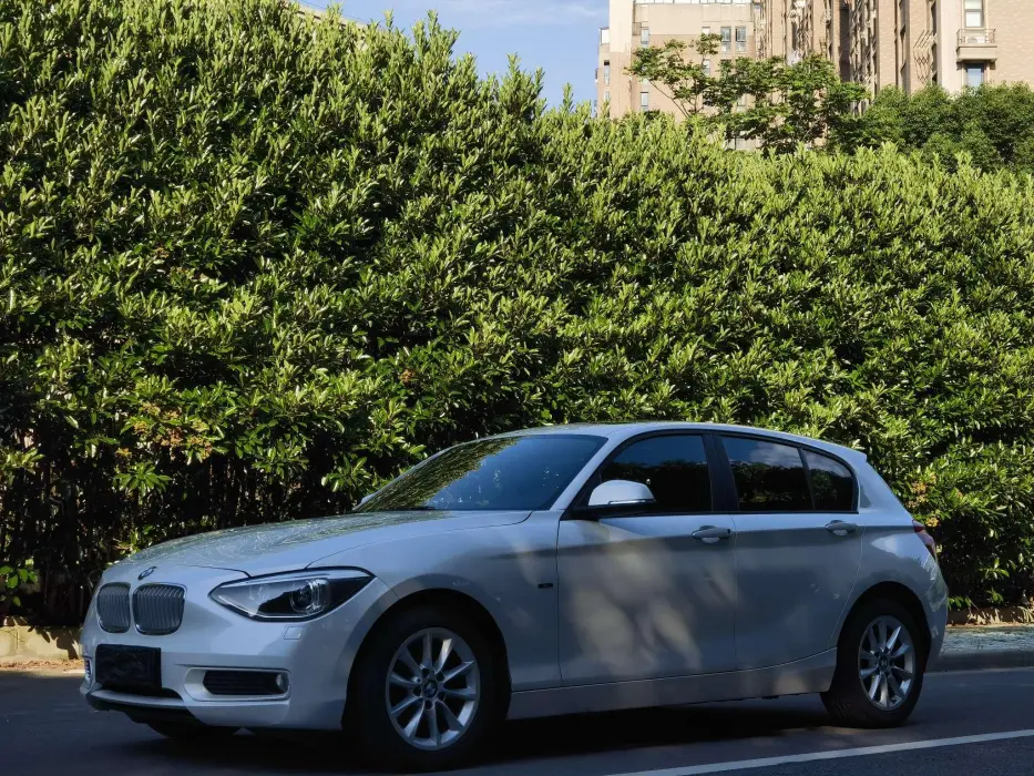 BMW 1 Series (imported) 2013 facelift 116i urban model