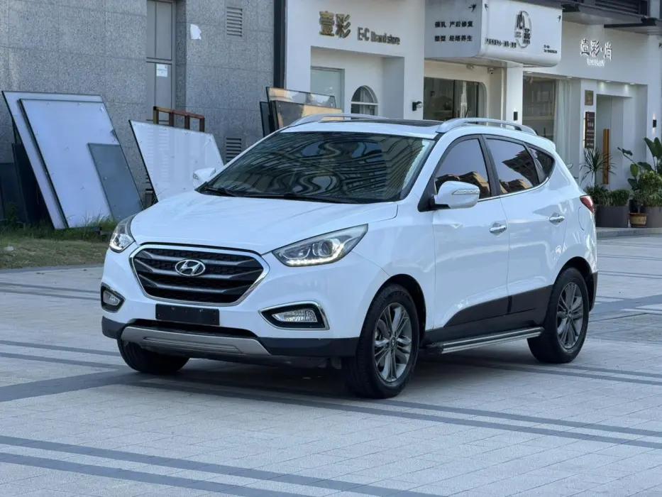 Hyundai ix35 2015 2.0L automatic two-wheel drive intelligent National V