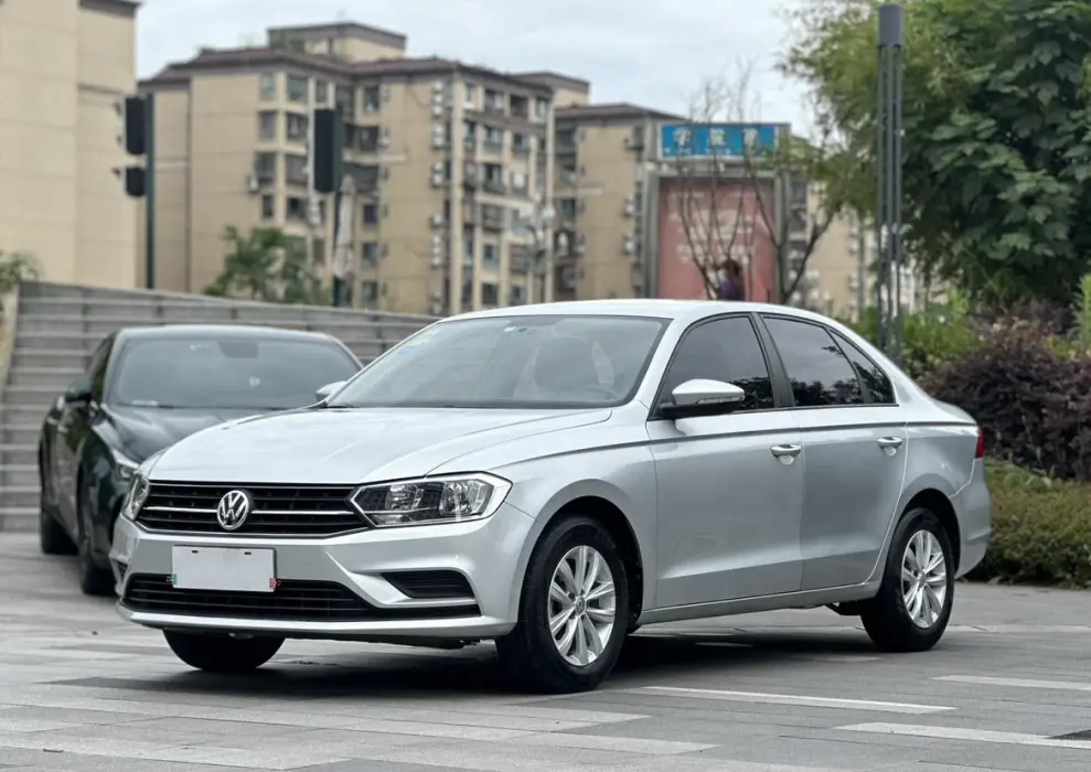 Bora 2018 1.5L automatic fashion model