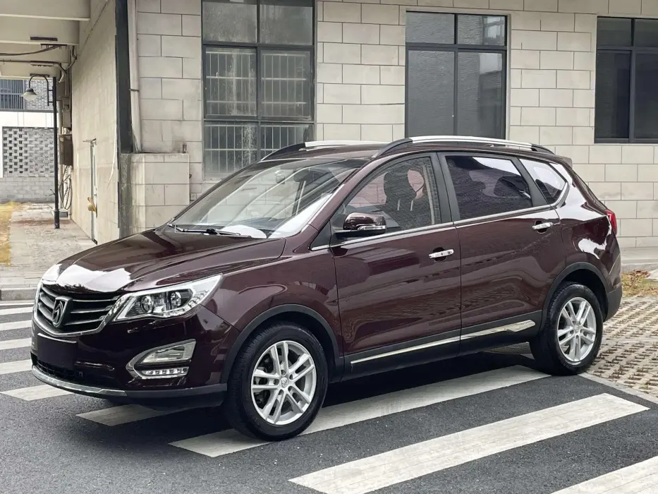 Baojun 560 2015 1.8L manual luxury model