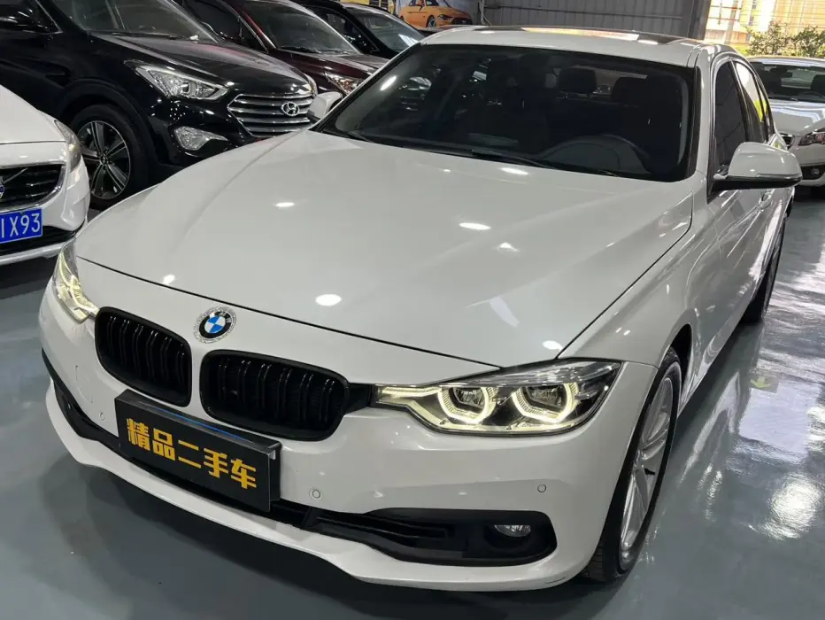 BMW 3 Series 2017 318i Fashion Model