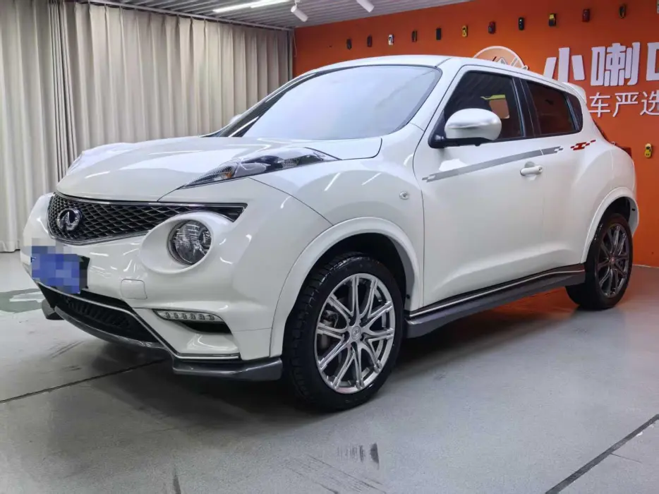 Infiniti ESQ 2014 1.6L Straightforward Edition