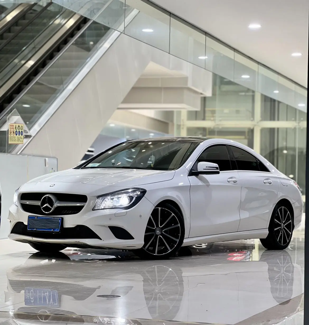 Mercedes-BenzCLA (imported) 2015 CLA 200