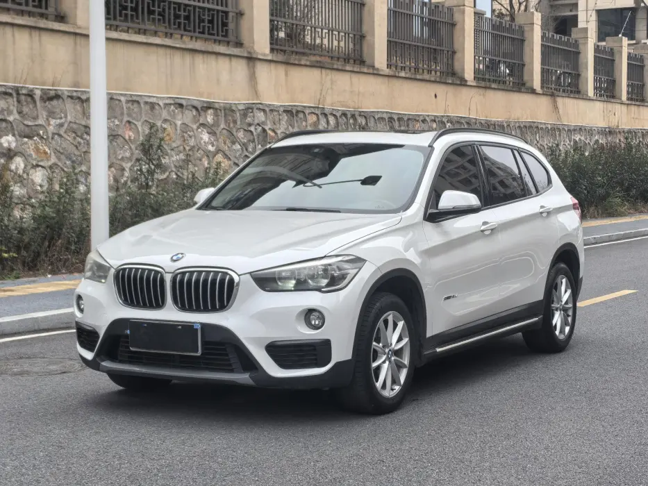 BMW X1 2016 sDrive18Li Fashion Model