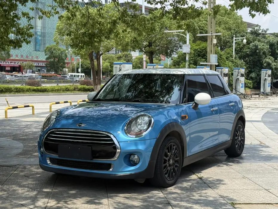 MINI 2015 1.5T COOPER Fun five-door version