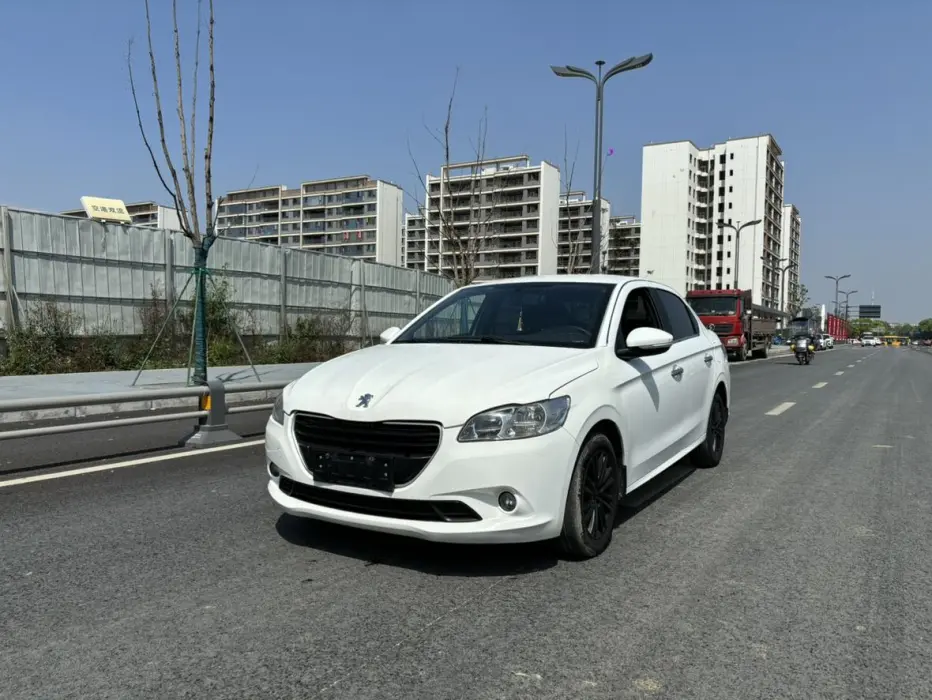 Peugeot 301 2016 1.6L manual comfort version