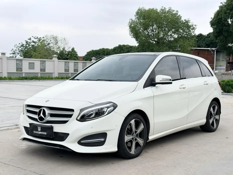 Mercedes-Benz B-Class 2017 B 200 Fashion Model