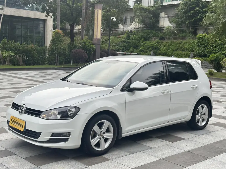 Golf 2016 1.6L automatic fashion model
