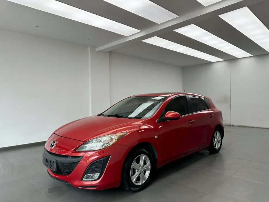 Mazda3 (imported) 2010 hatchback 1.6 automatic luxury model
