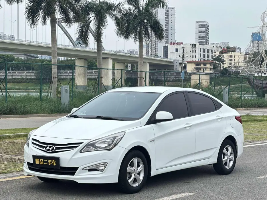 Reina 2014 1.4L automatic intelligent GLS