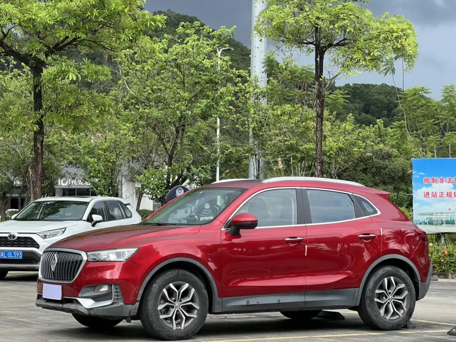 Borgward BX5 2020 20TGDI automatic two-wheel drive pioneer type