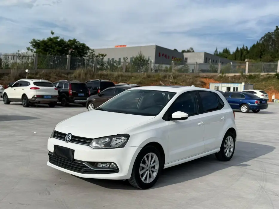 Polo 2014 1.6L automatic luxury version