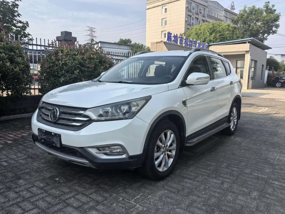 Dongfeng Fengshen AX7 2015 2.0L automatic smart model