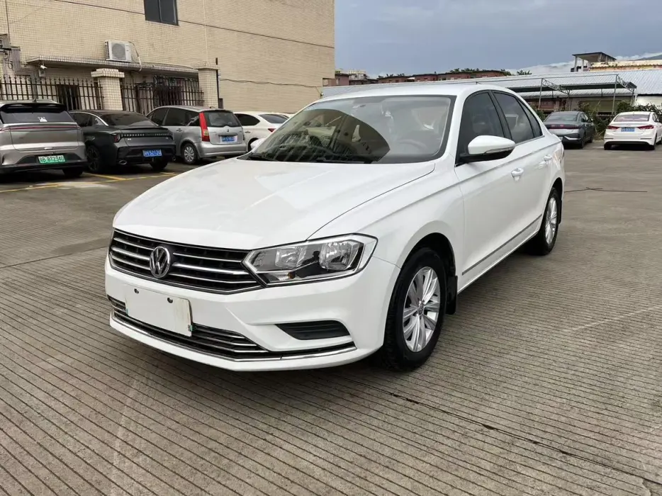 Bora 2018 1.5L automatic fashion model