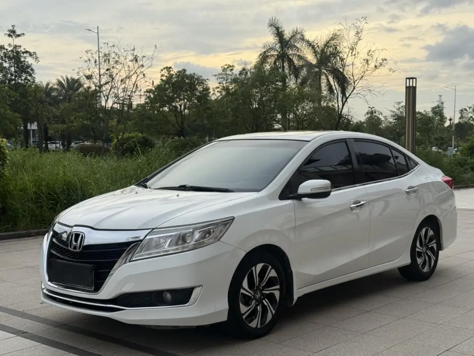 Lingpai 2016 1.8L CVT Deluxe Edition