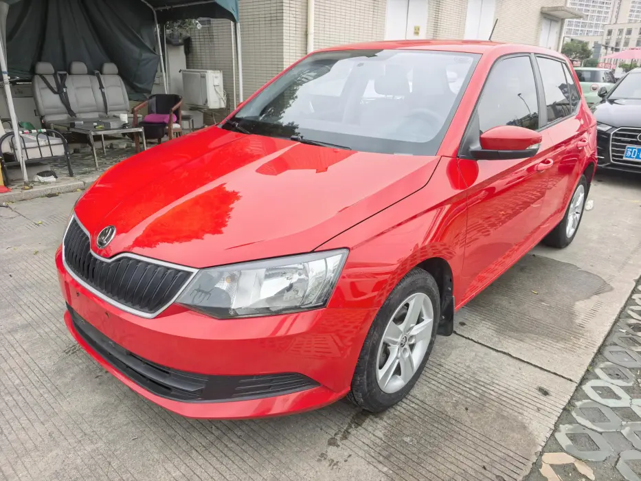 Fabia 2017 1.4L automatic car version