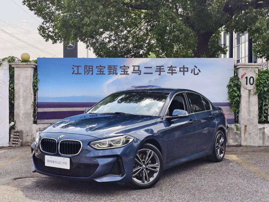 BMW 1 Series 2021 facelift 120i M sports version
