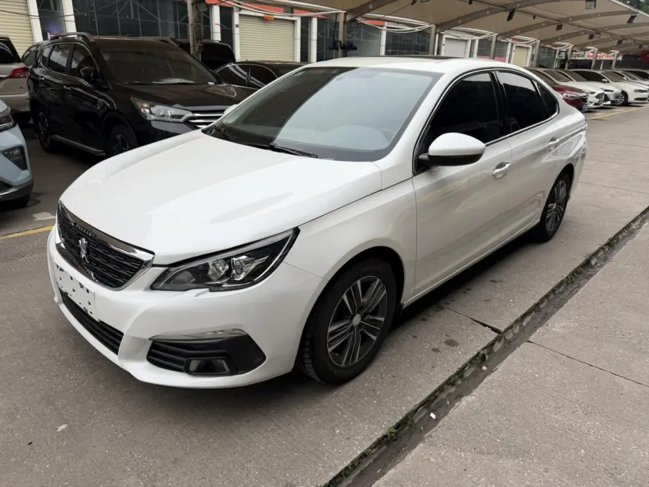 Peugeot 308 2016 1.6L automatic fashion version