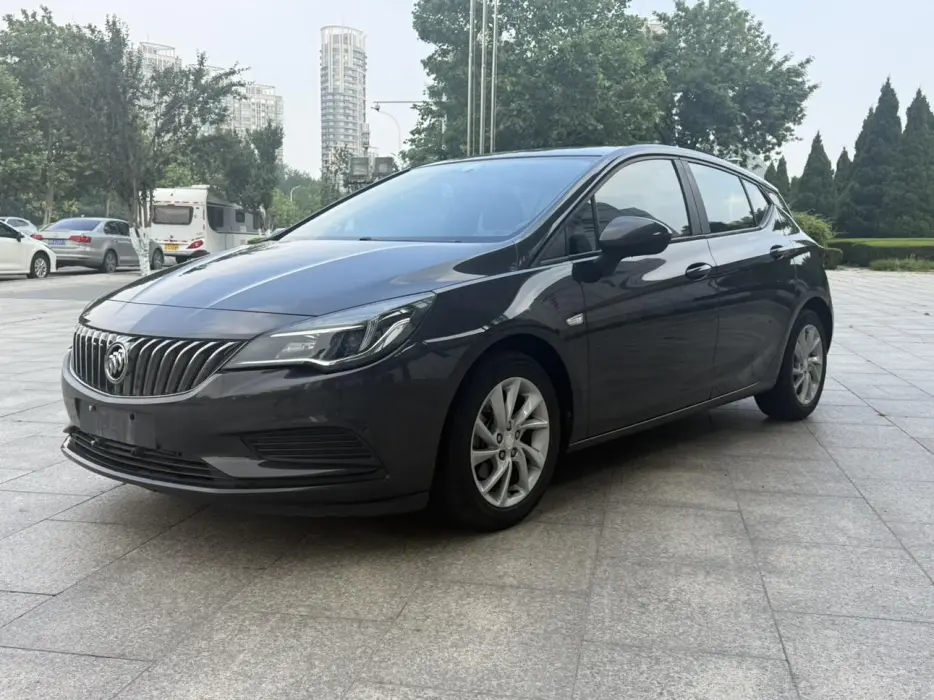 Weilan 2016 Hatchback 15S Automatic Leading Type