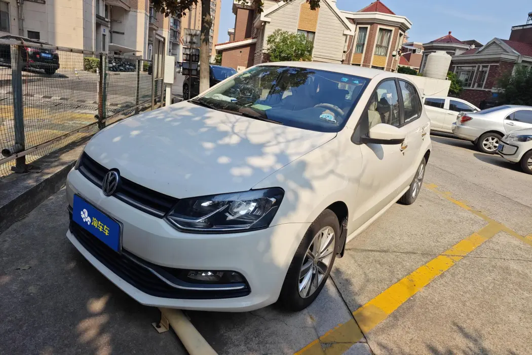 Polo 2014 1.6L automatic comfort version