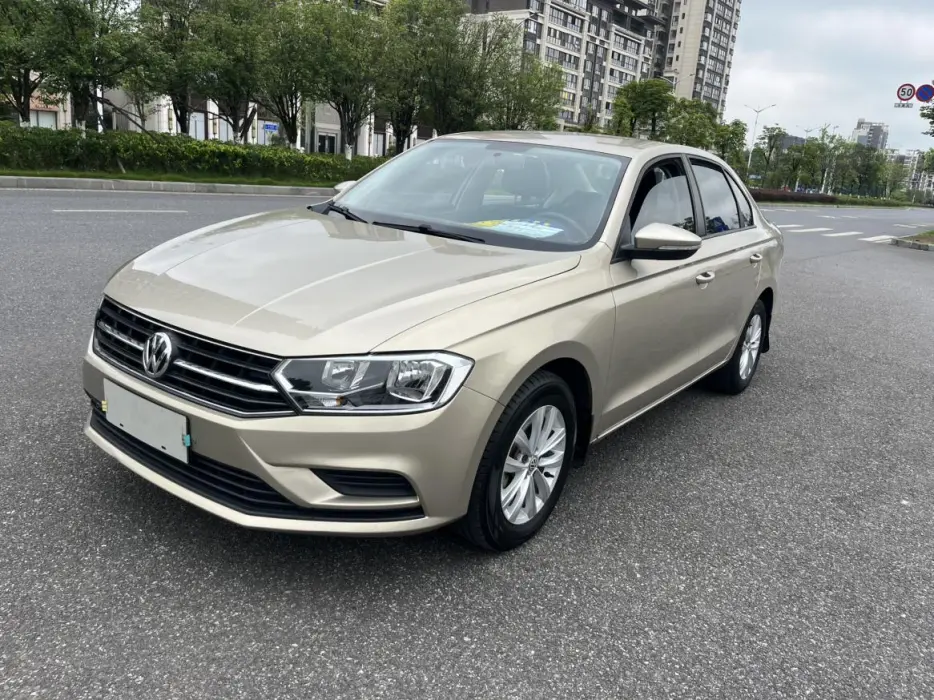 Bora 2018 1.5L manual fashion model