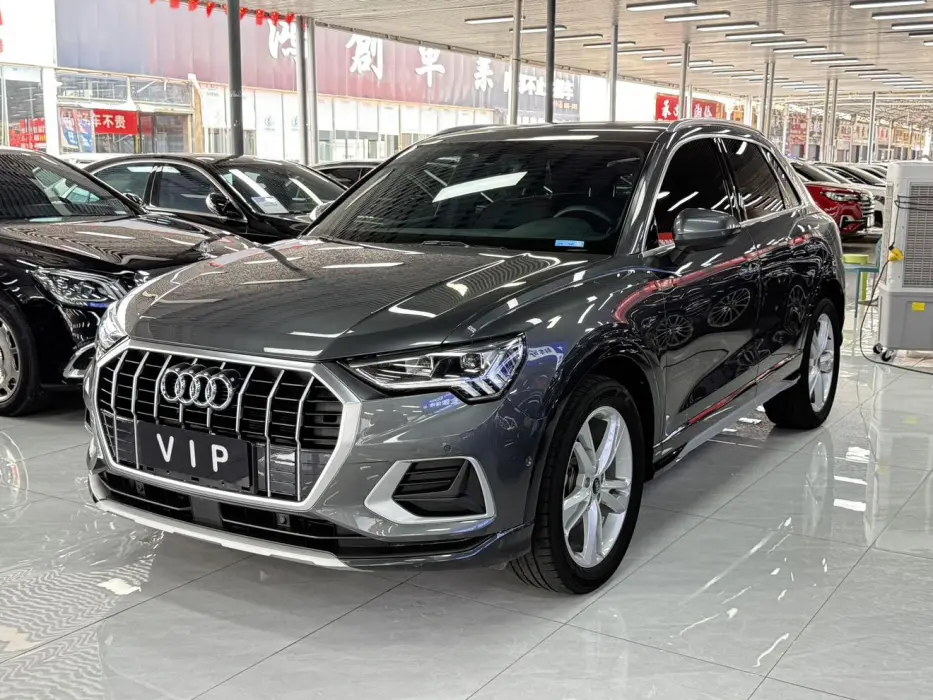 Audi Q3 2022 35 TFSI Fashionable and Dynamic