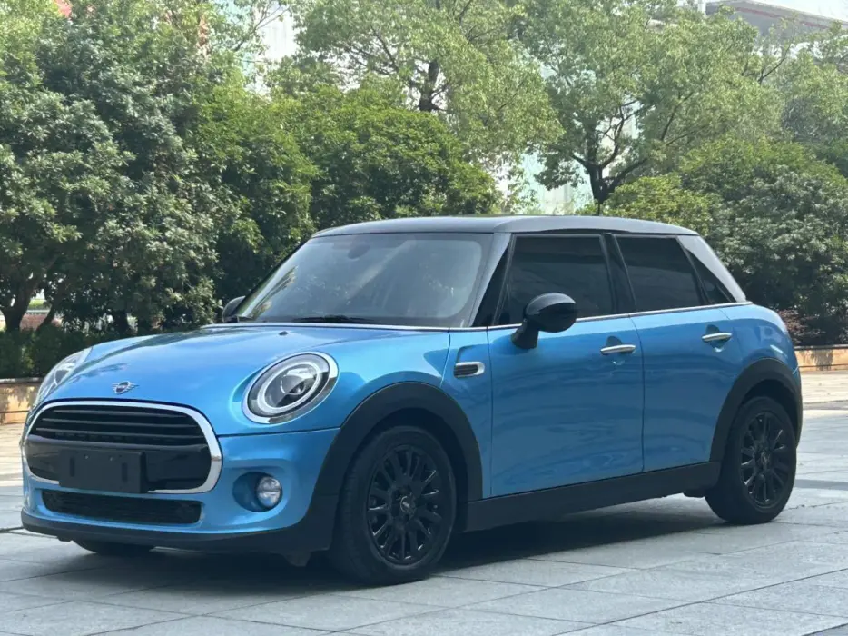 MINI 2018 1.5T COOPER Classic Five-Door Edition