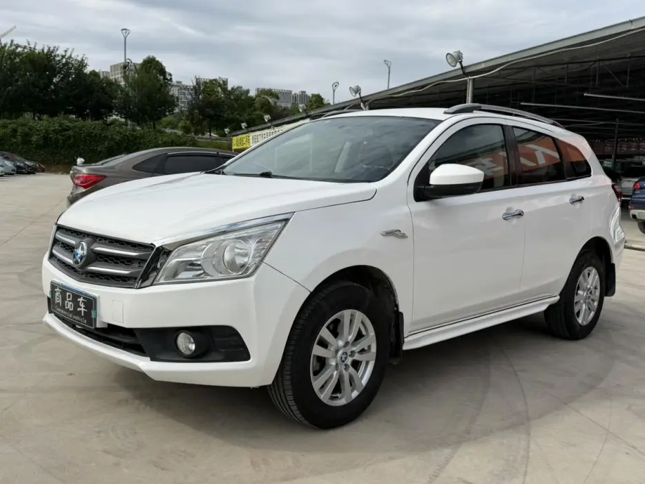 Venucia T70 2016 2.0L CVT Ruixing Edition