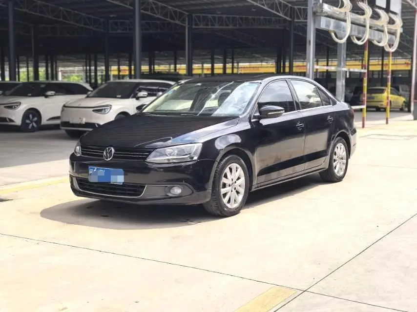 Sagitar 2012 1.6L automatic comfort model