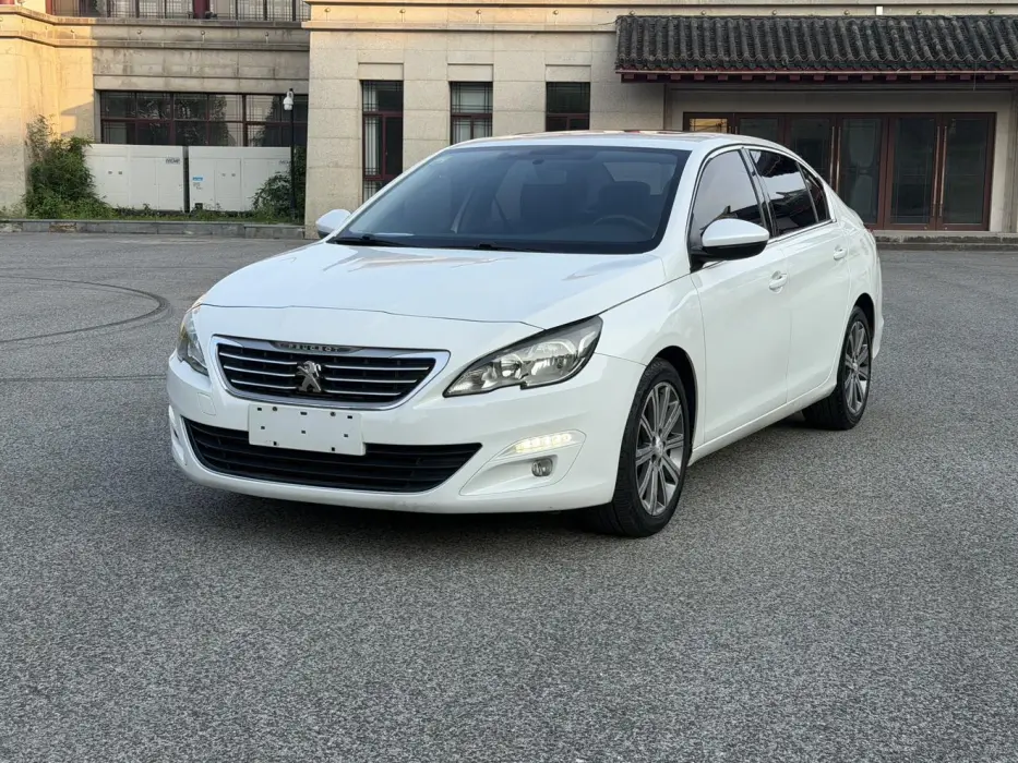 Peugeot 408 2014 1.8L automatic leading version