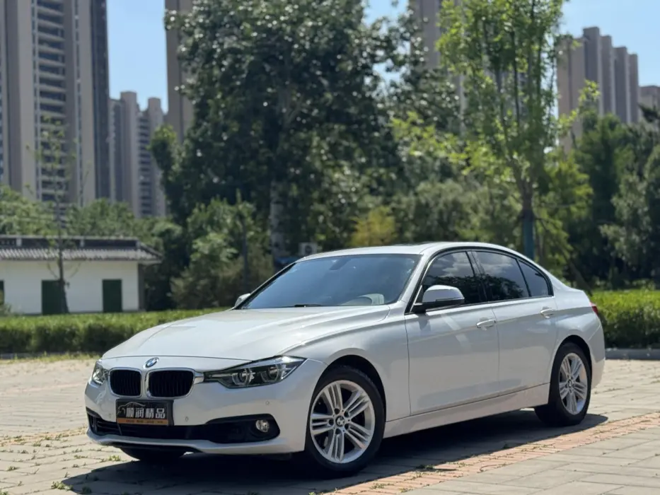 BMW 3 Series 2017 318i Fashion Model
