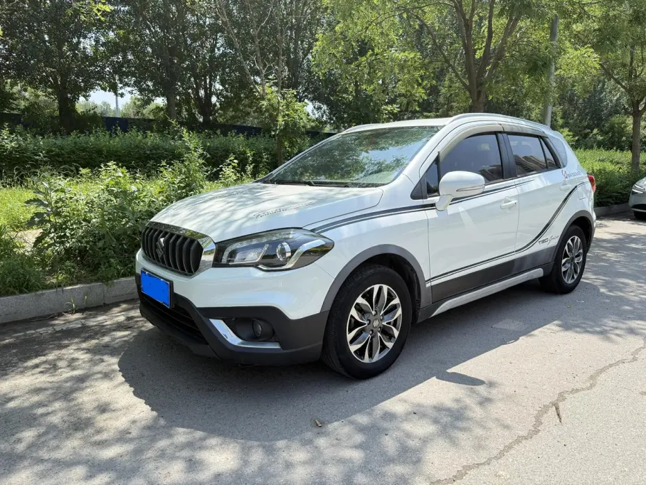 Xiaotu 2017 1.6L CVT two-wheel drive urban aggressive model
