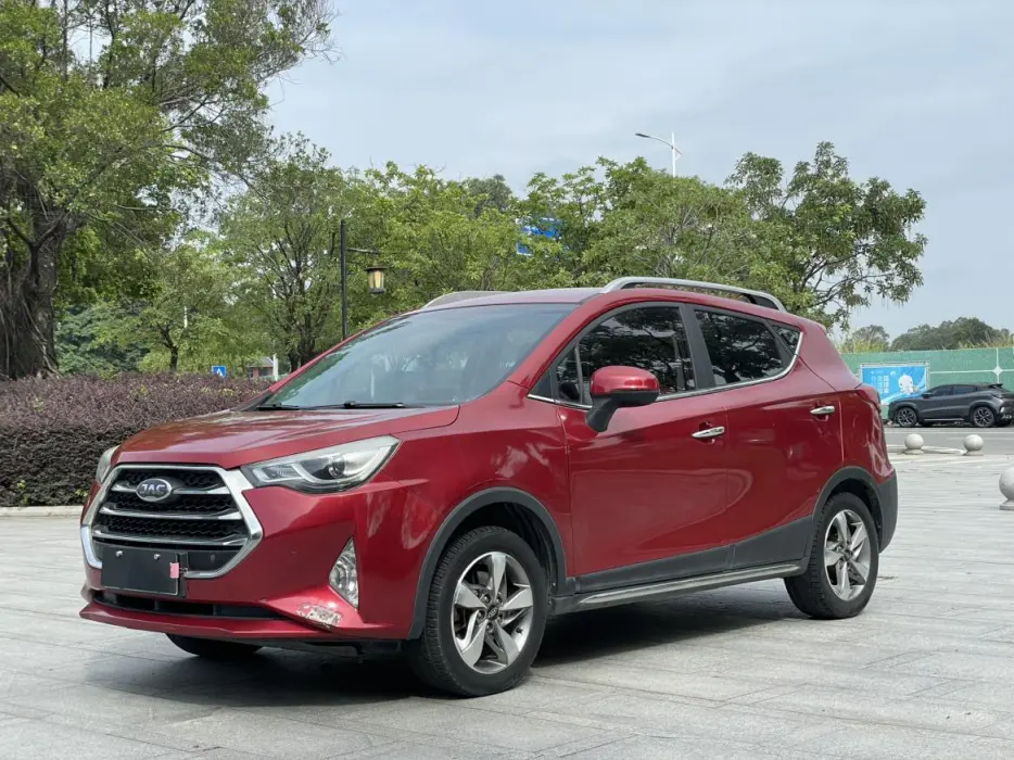 Refine S3 2017 1.5L manual luxury smart model